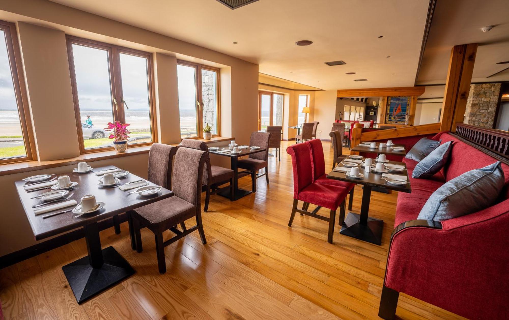 Готель Waterfront House & Restaurant Інішкрон Екстер'єр фото