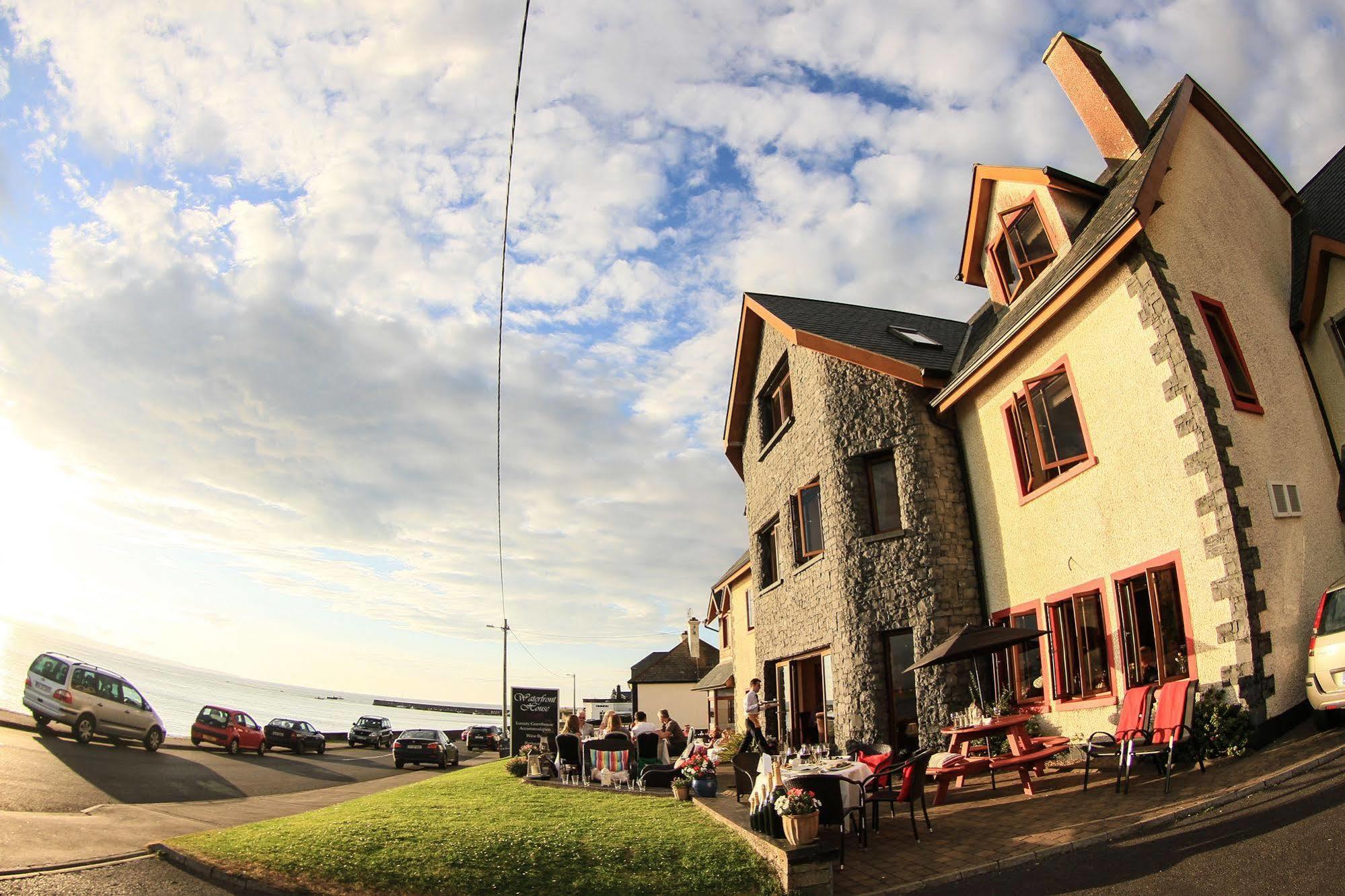 Готель Waterfront House & Restaurant Інішкрон Екстер'єр фото