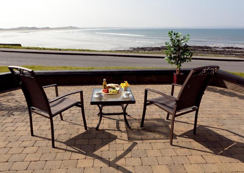 Готель Waterfront House & Restaurant Інішкрон Екстер'єр фото